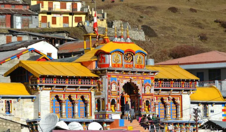 Top 17 Things to Do in Badrinath Temple